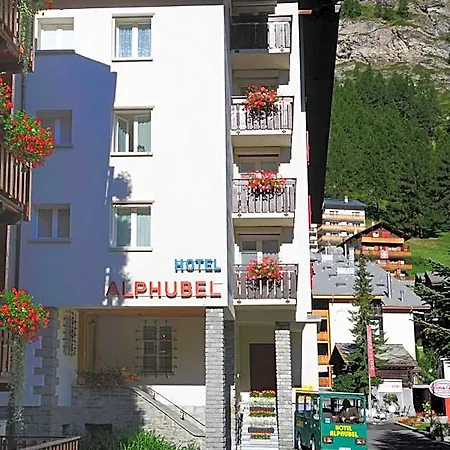 Hotell Alphubel 2*