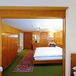 Alphubel 2* زيرمات